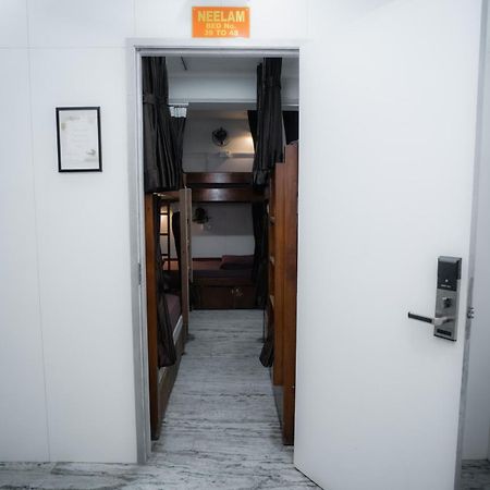 Pearl Courtyard Dormitory Varanasi Ngoại thất bức ảnh