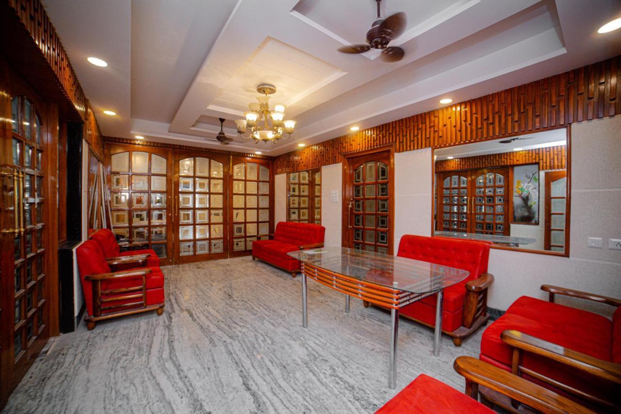 Pearl Courtyard Dormitory Varanasi Ngoại thất bức ảnh