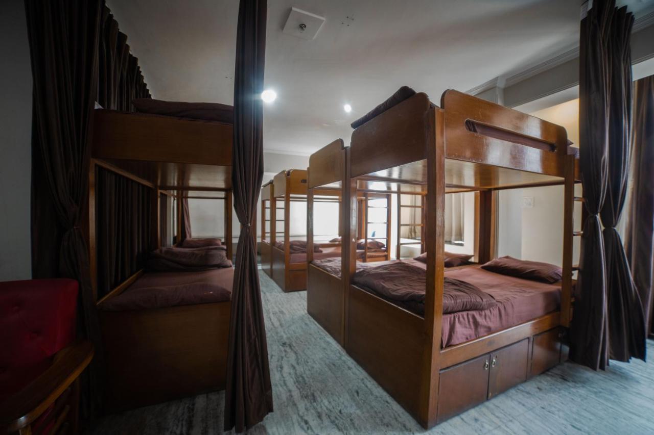 Pearl Courtyard Dormitory Varanasi Ngoại thất bức ảnh