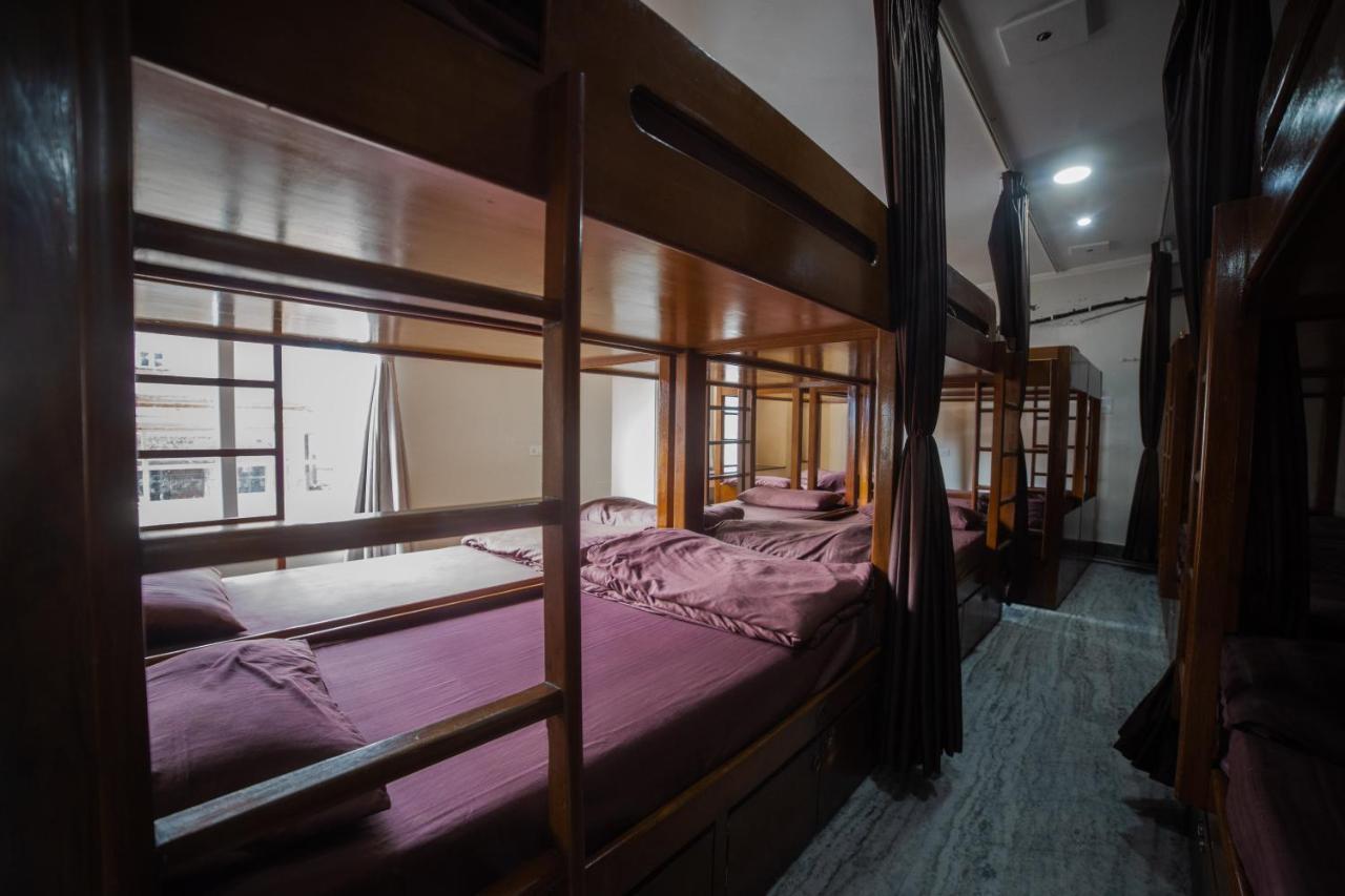 Pearl Courtyard Dormitory Varanasi Ngoại thất bức ảnh