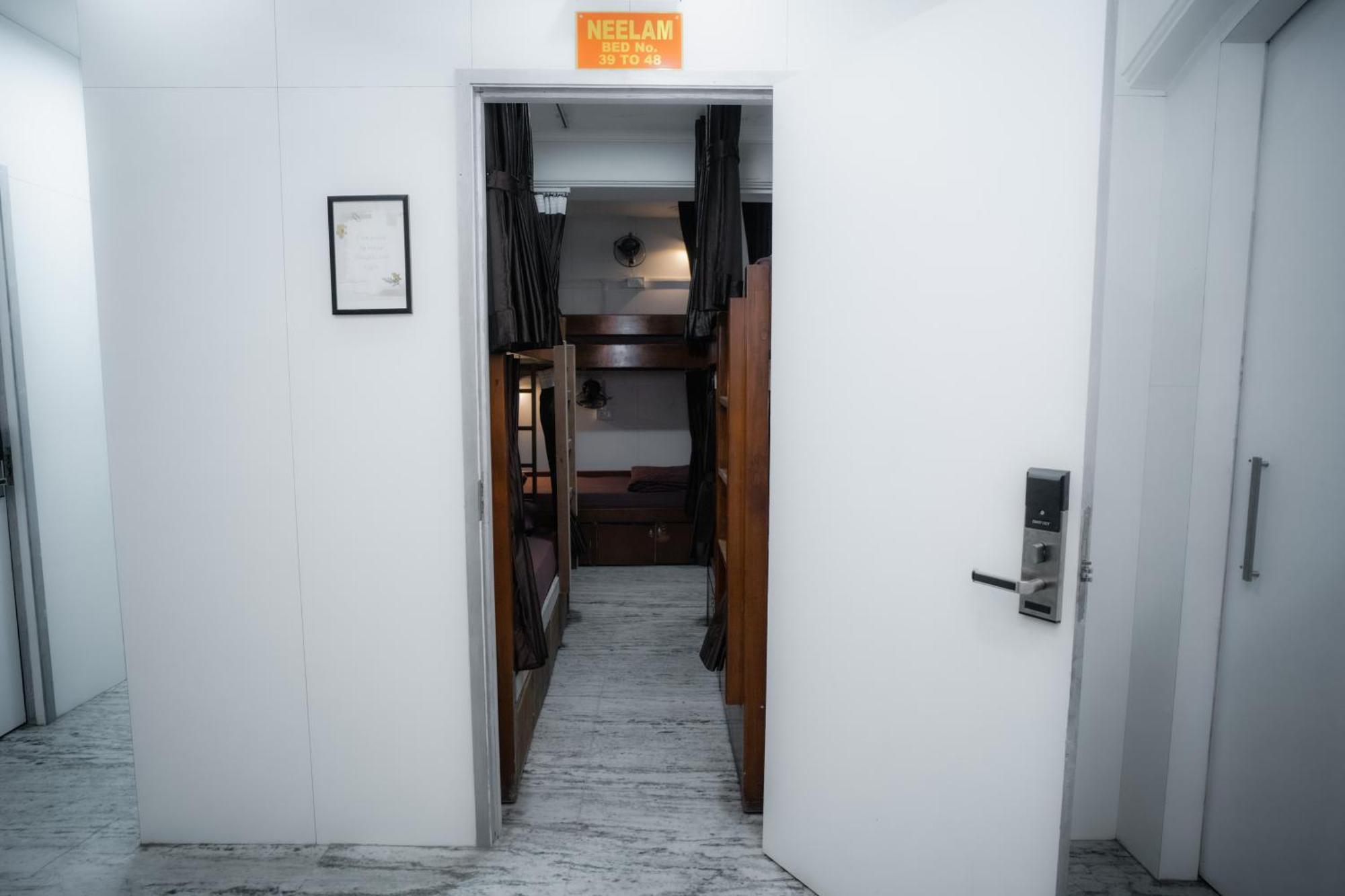 Pearl Courtyard Dormitory Varanasi Ngoại thất bức ảnh