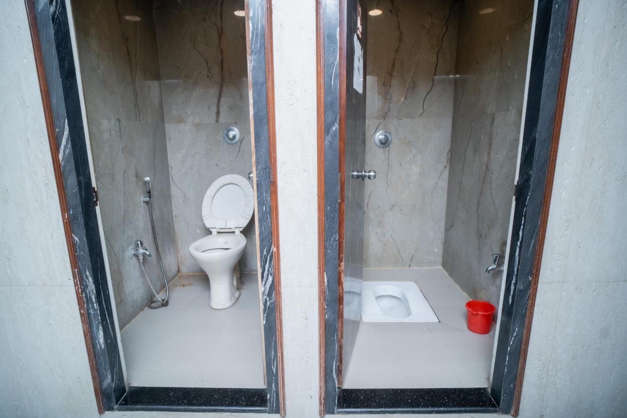 Pearl Courtyard Dormitory Varanasi Ngoại thất bức ảnh