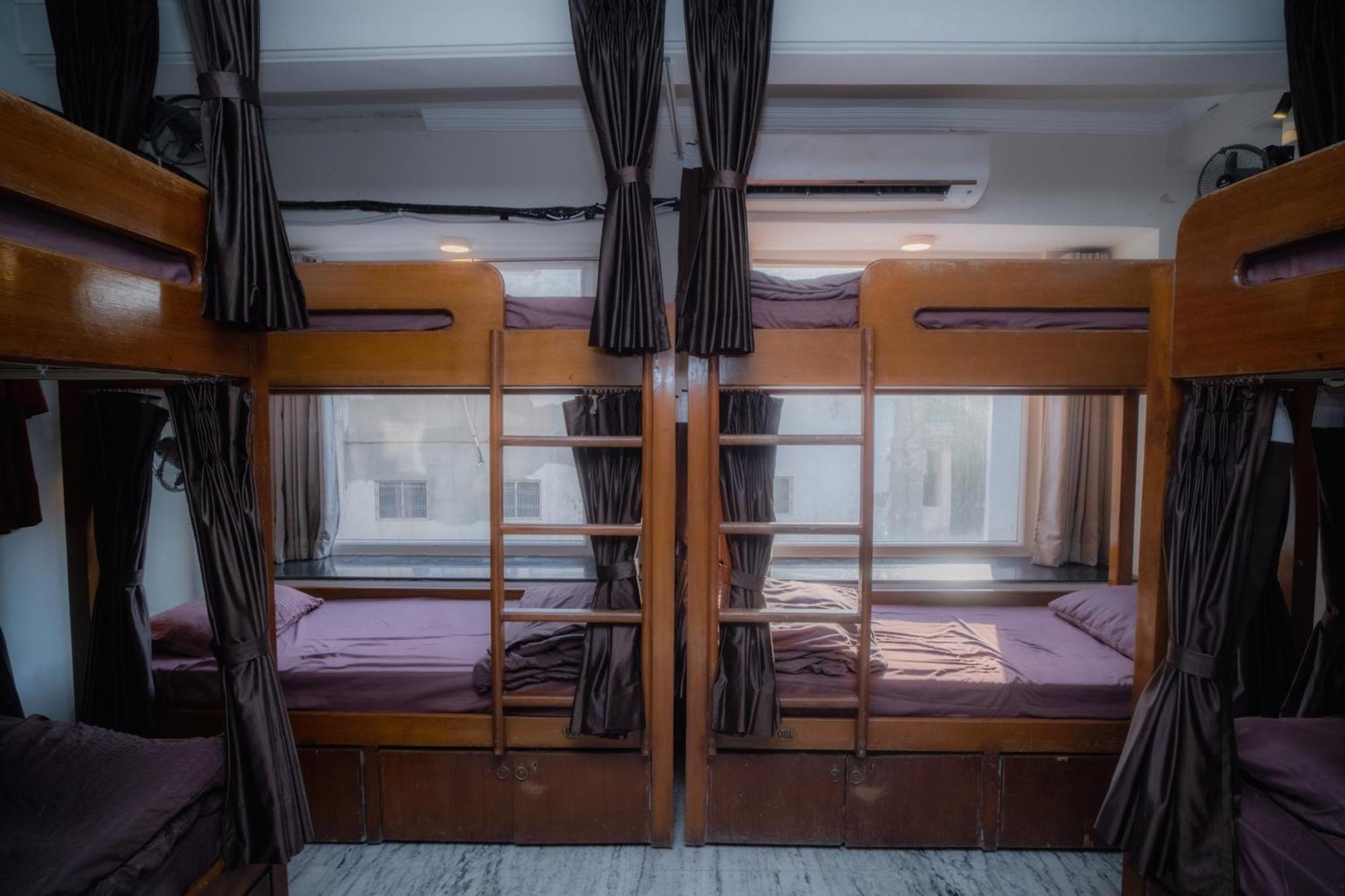 Pearl Courtyard Dormitory Varanasi Ngoại thất bức ảnh