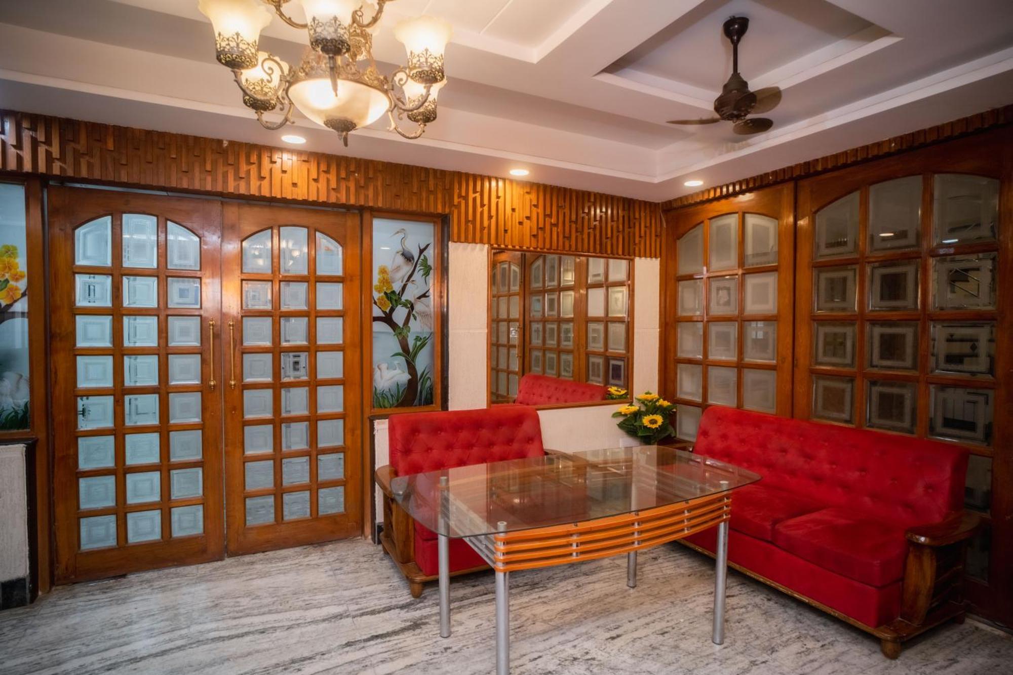 Pearl Courtyard Dormitory Varanasi Ngoại thất bức ảnh