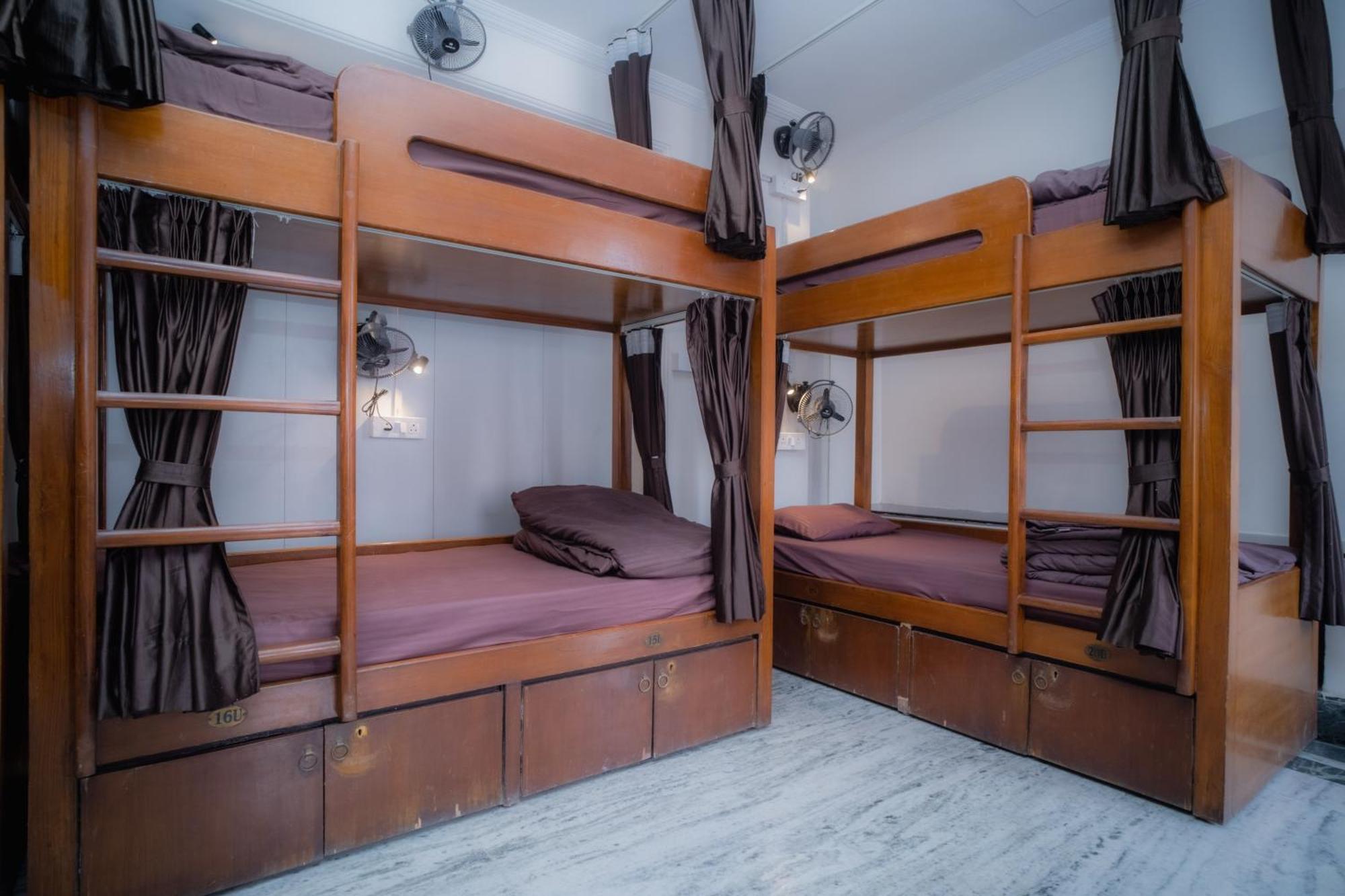 Pearl Courtyard Dormitory Varanasi Ngoại thất bức ảnh
